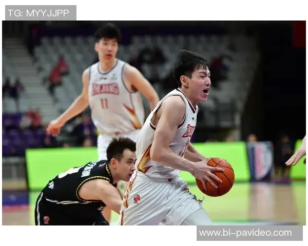 7记三分复制王仕鹏表演!吴前成男篮后卫线新武器 7记三分复制王仕鹏表演!吴前成男篮后卫线新武器