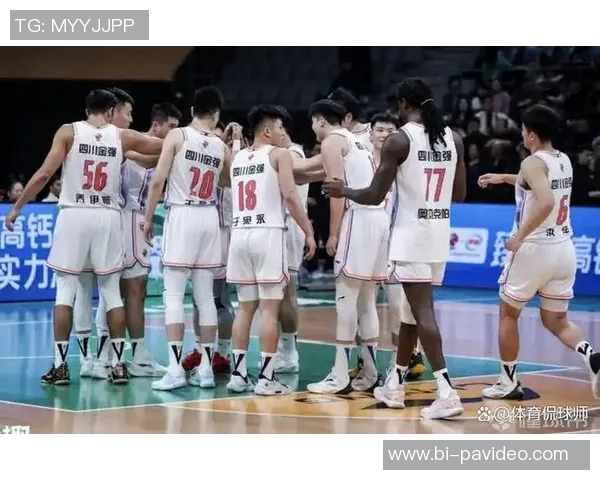 曝新赛季CBA继续赛会制股东主张全华班&压缩赛程