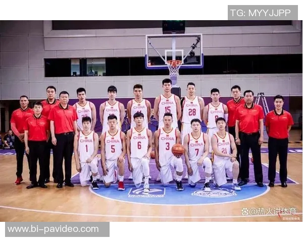 红蓝分组培养出更多人才,但也让男篮磨合更需时间 红蓝分组培养出更多人才,但也让男篮磨合更需时间