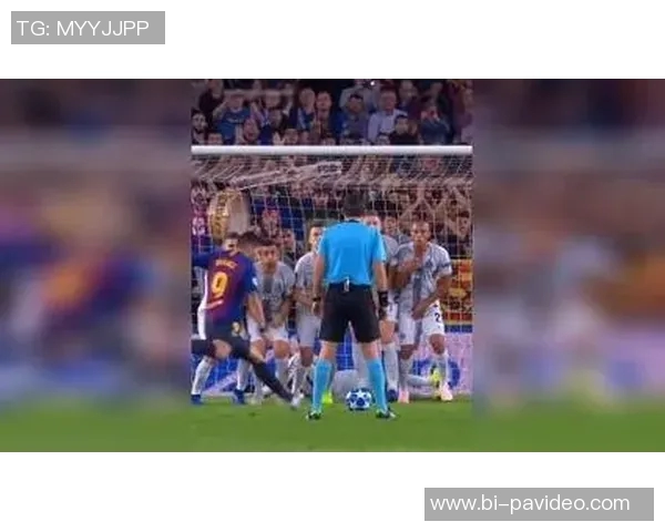 蒙着头也能掌握对手扑上来的时机完成过人！——突破盲点的足球智慧